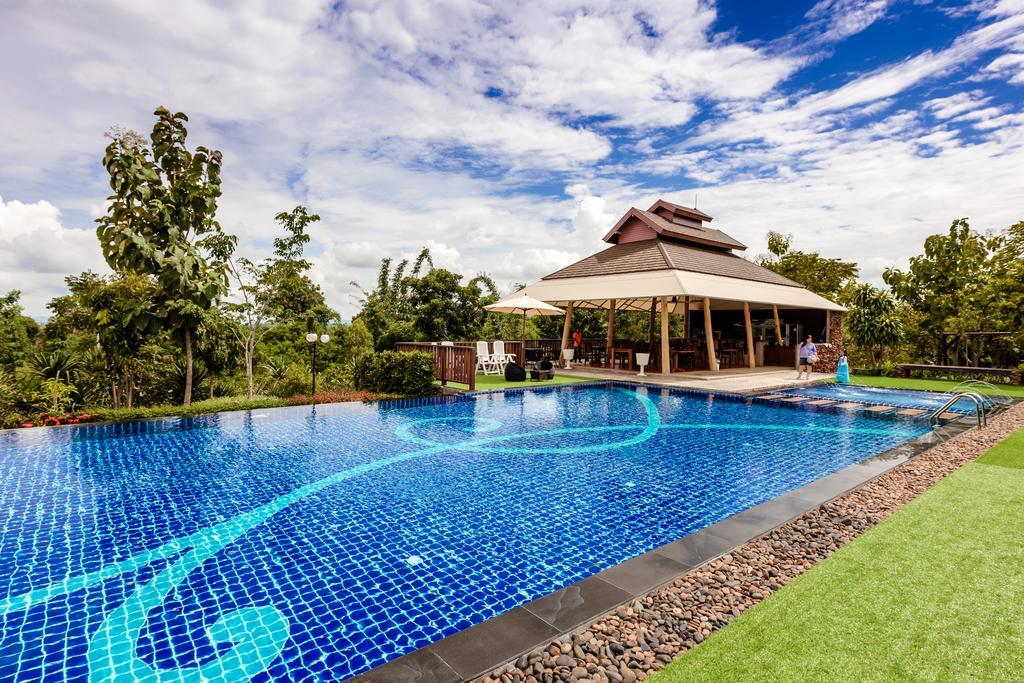 Phukumhom Khao Yai Hotel Wangkata Bagian luar foto