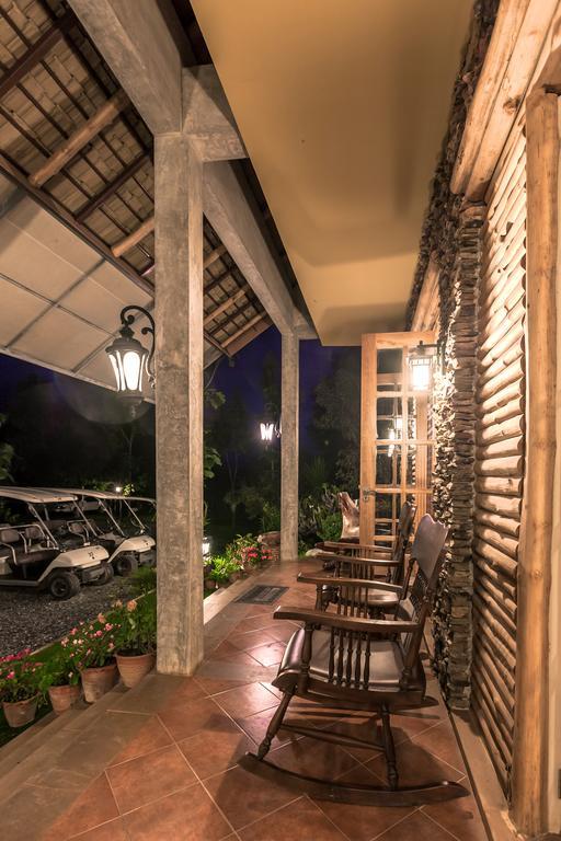 Phukumhom Khao Yai Hotel Wangkata Bagian luar foto