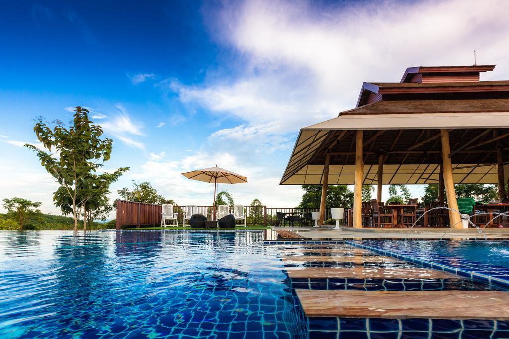 Phukumhom Khao Yai Hotel Wangkata Bagian luar foto