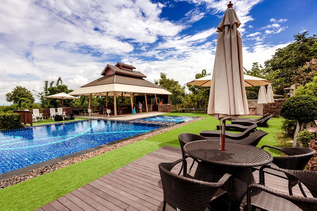 Phukumhom Khao Yai Hotel Wangkata Bagian luar foto