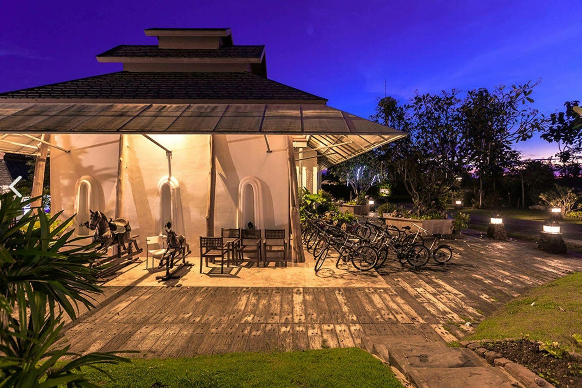 Phukumhom Khao Yai Hotel Wangkata Bagian luar foto